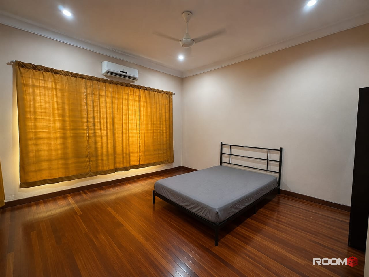 🏡 Spacious Master Room with Private Bathroom @ Alam Impian ❤️ | 🚗 5-7 Mins to AEON BiG Seksyen 23 🛍️🛒