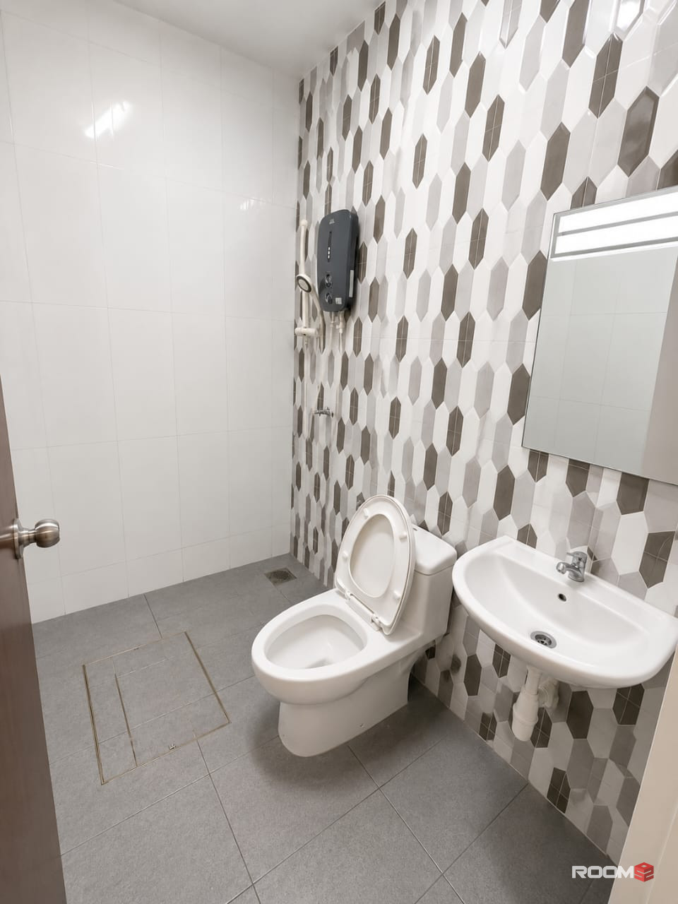 🚶‍♂️400m to Kelana Jaya LRT 🚉 | 🏡 Medium Room For Rent @ SS24 PJ | 🚘 Near Atria Shopping Gallery & Paradigm Mall  🛒