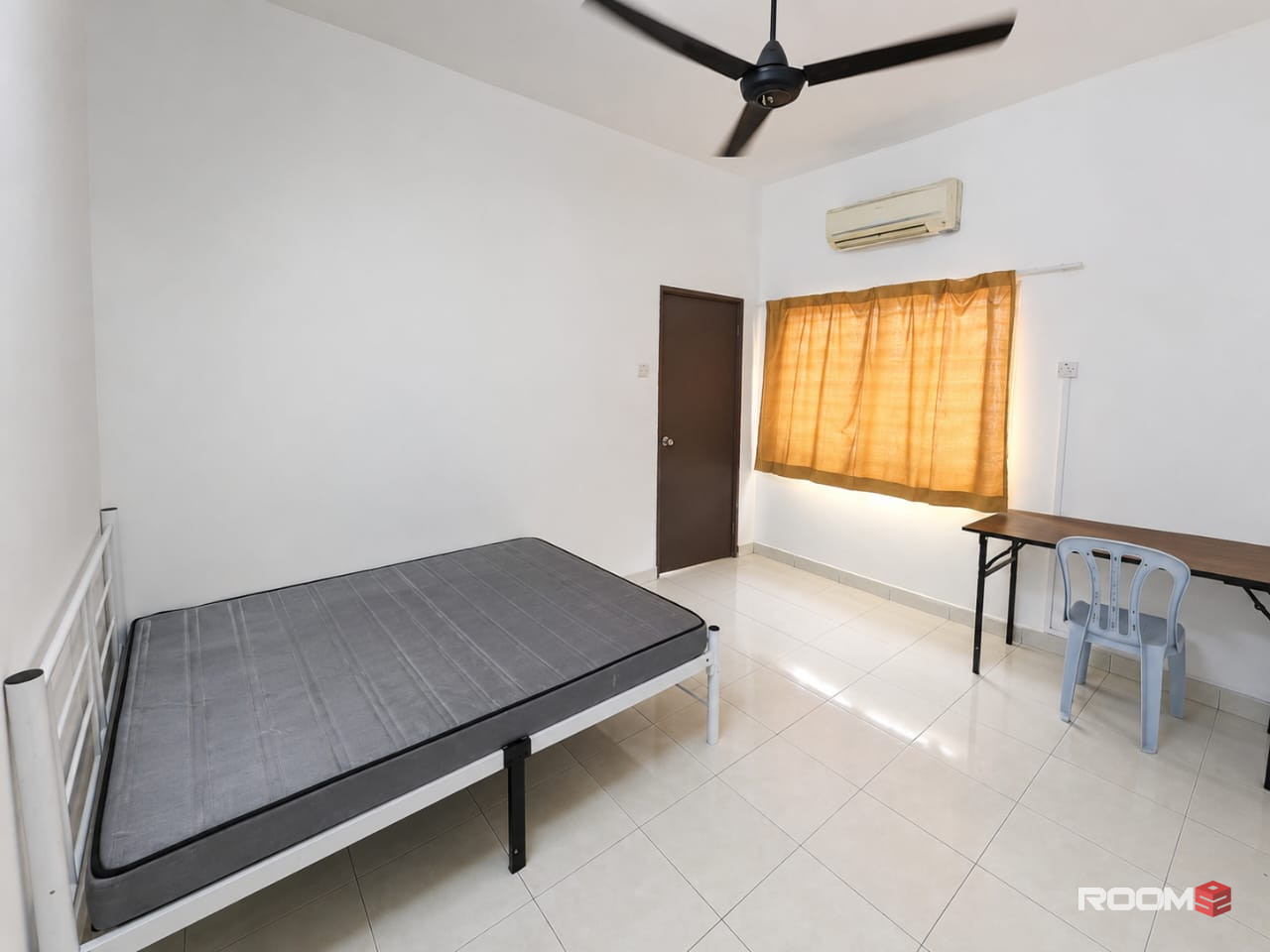 🏡 Medium Room For Rent @ Shah Alam 🔥 | 🚗  Near Plaza Sri Muda 🛍️ | Aircond + Free WiFi 🛜