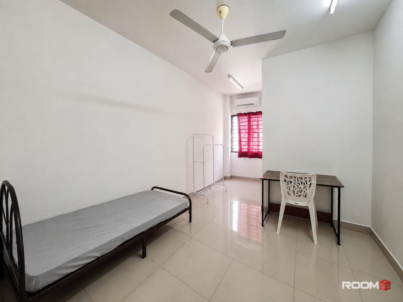 🏠 Room With Private Bathroom @ Bandar Puteri Klang | 🚗 Near AEON Bukit Tinggi & GM Klang 🛒
