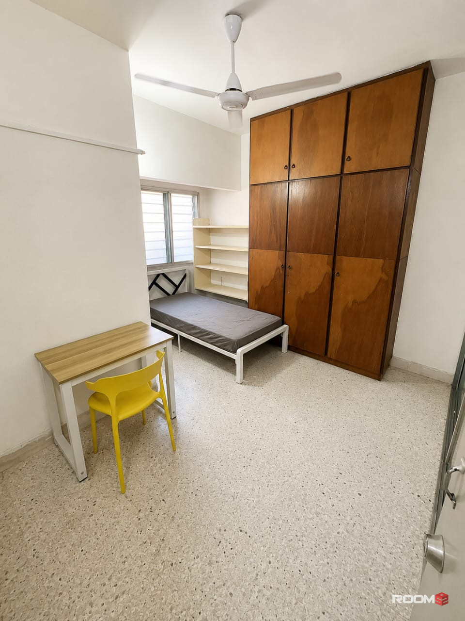 🏠 Medium Room For Rent @ SS21 Damansara Utama | 🚶Walking Distance To Damansara Uptown & The Starling Mall 🛒