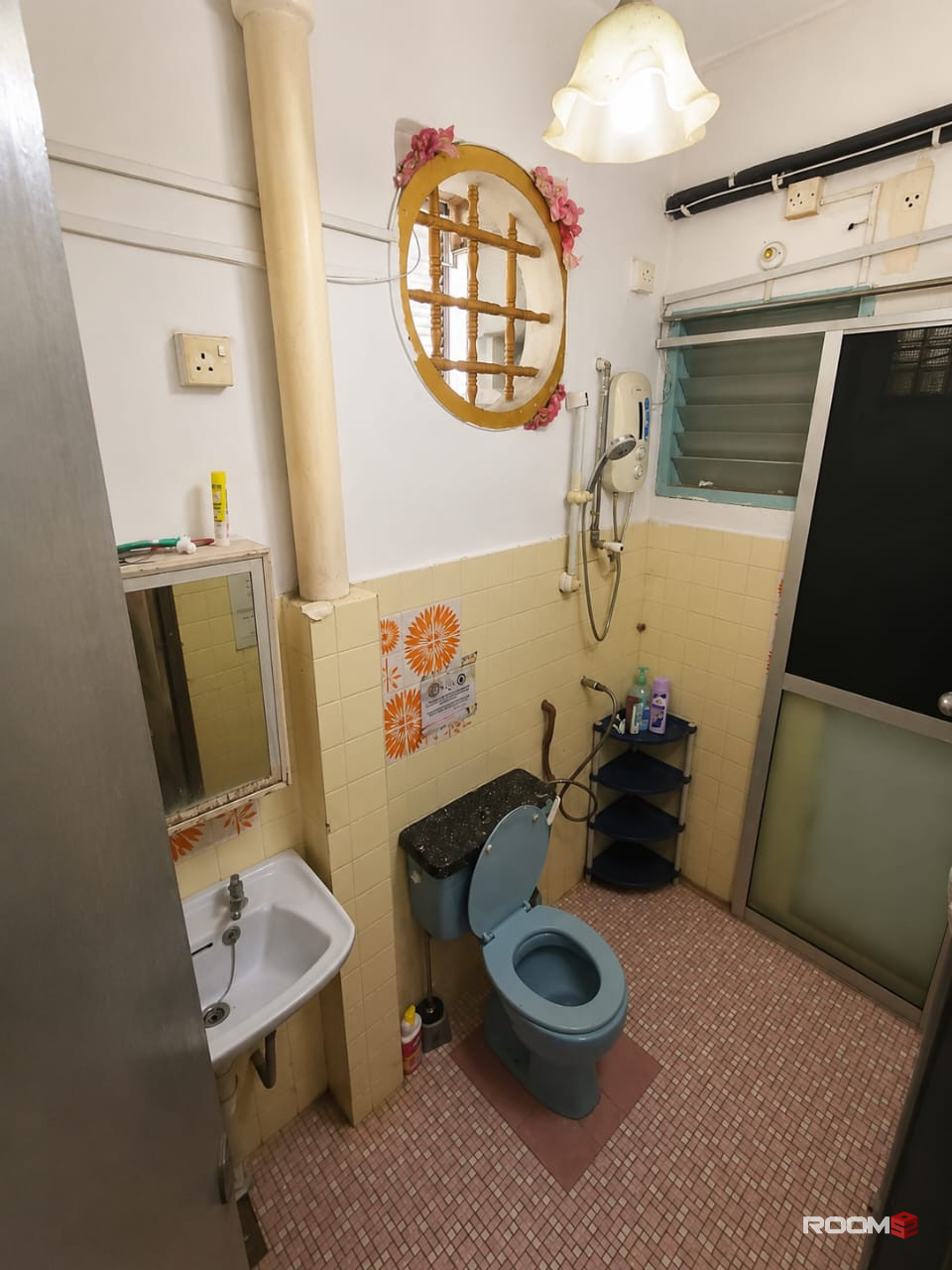 🏠 Medium Room For Rent @ SS21 Damansara Utama | 🚶Walking Distance To Damansara Uptown & The Starling Mall 🛒