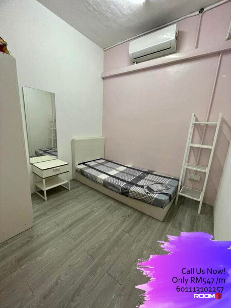 🚺🏢 Female Unit with Zero Deposit Available at SS15! 🎉🏠