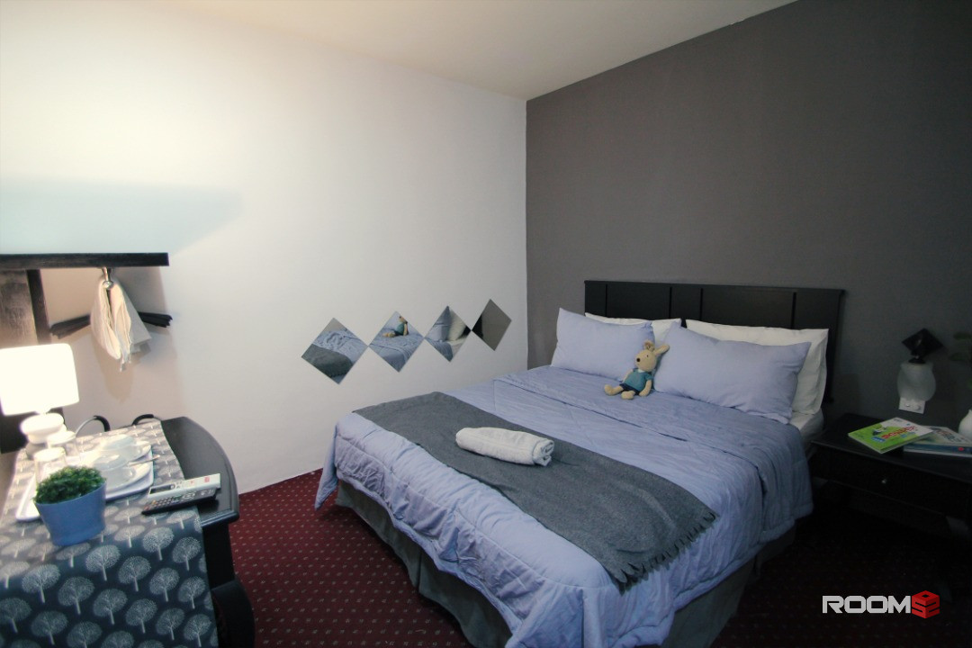 A private #master room at high density city centre #Puchong IOI Boulevard Biz Park. Nearby 🚅 #IOI Puchong Jaya LRT