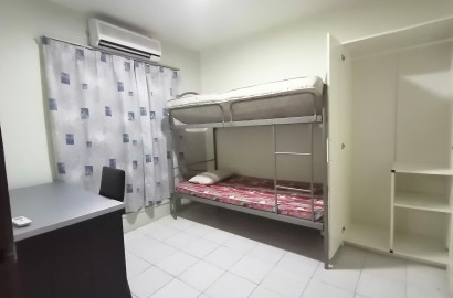 Room + Free carpark near Sri Petaling Commercial Centre