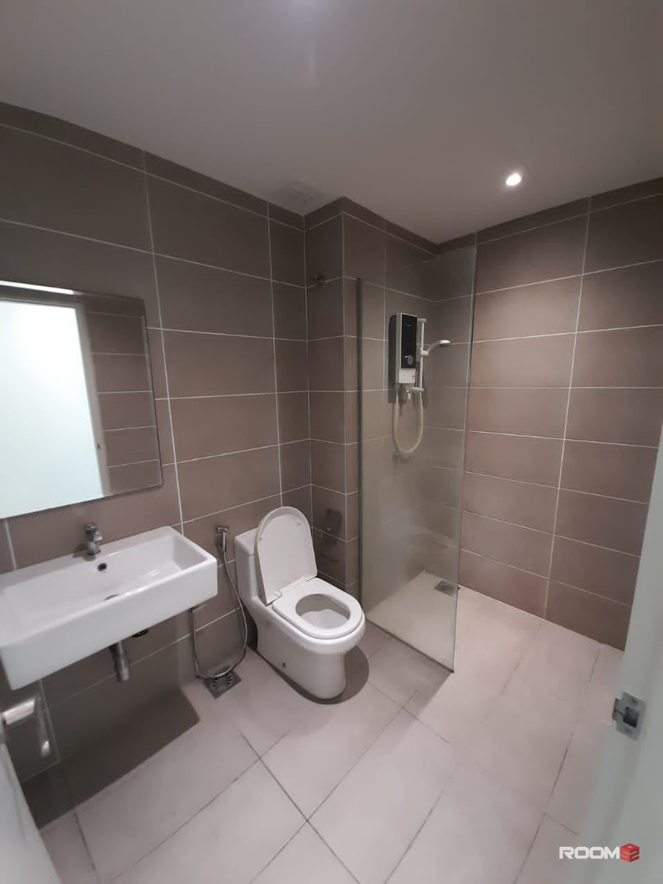 🏫 D'SARA SENTRAL, SG.BULOH 📣ZERO DEPOSIT📣.MRT KAMPUNG SELAMAT (direct link)