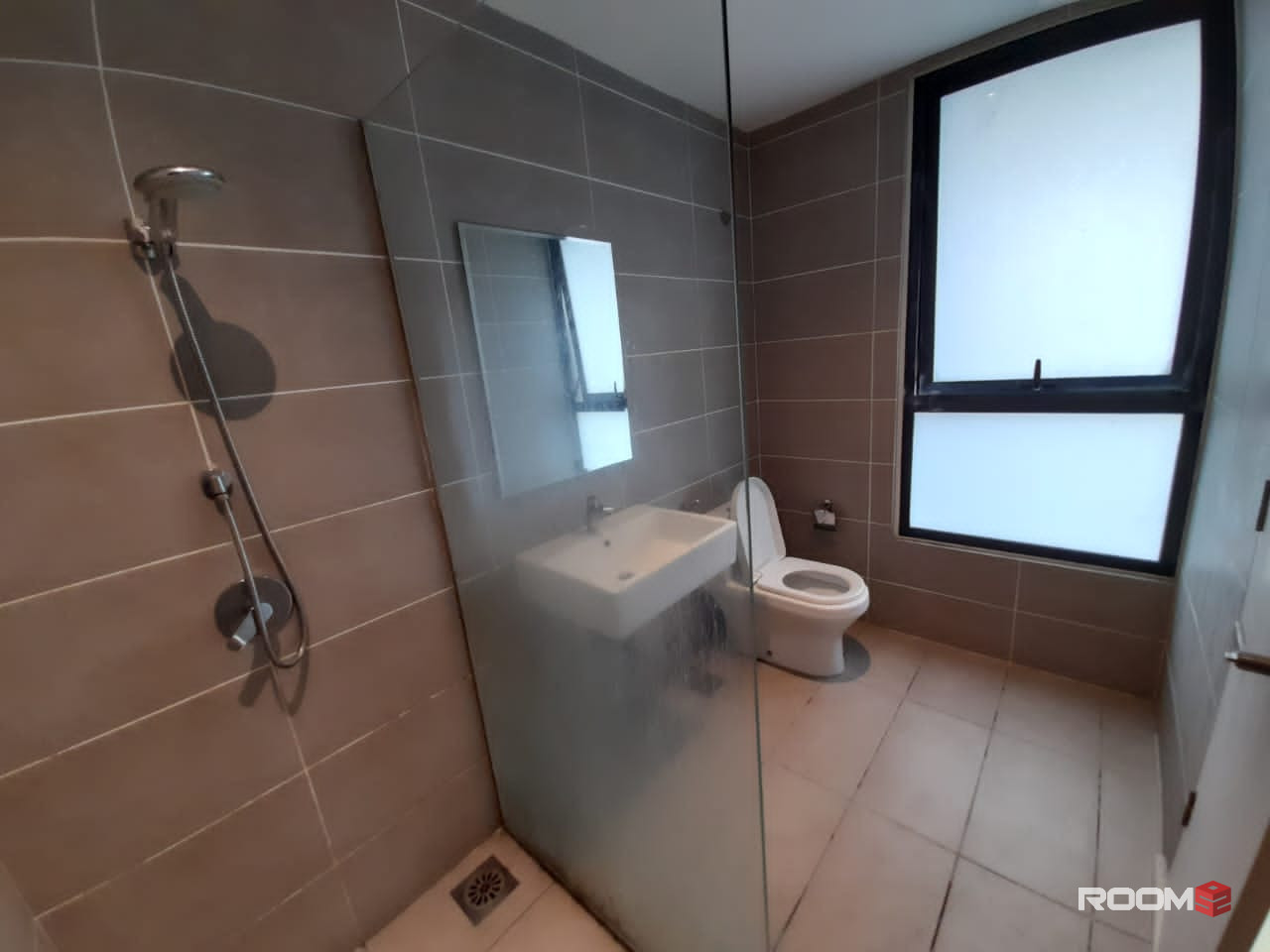 🏫 D'SARA SENTRAL, SG.BULOH 📣ZERO DEPOSIT📣.MRT KAMPUNG SELAMAT (direct link)