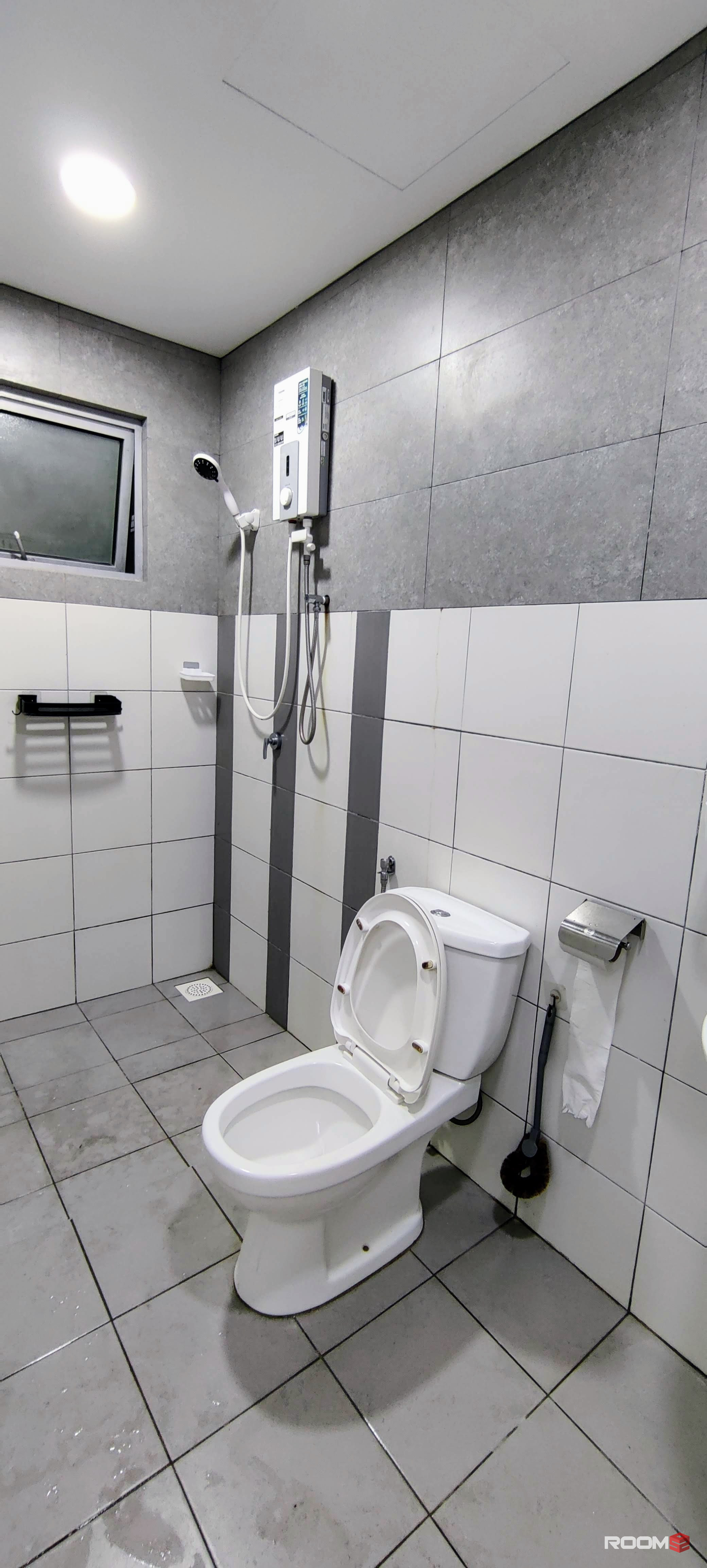 Chinese *No Agent Fee* 5 min to Pavillion Bukit Jalil, Aurora Place. Single Room.