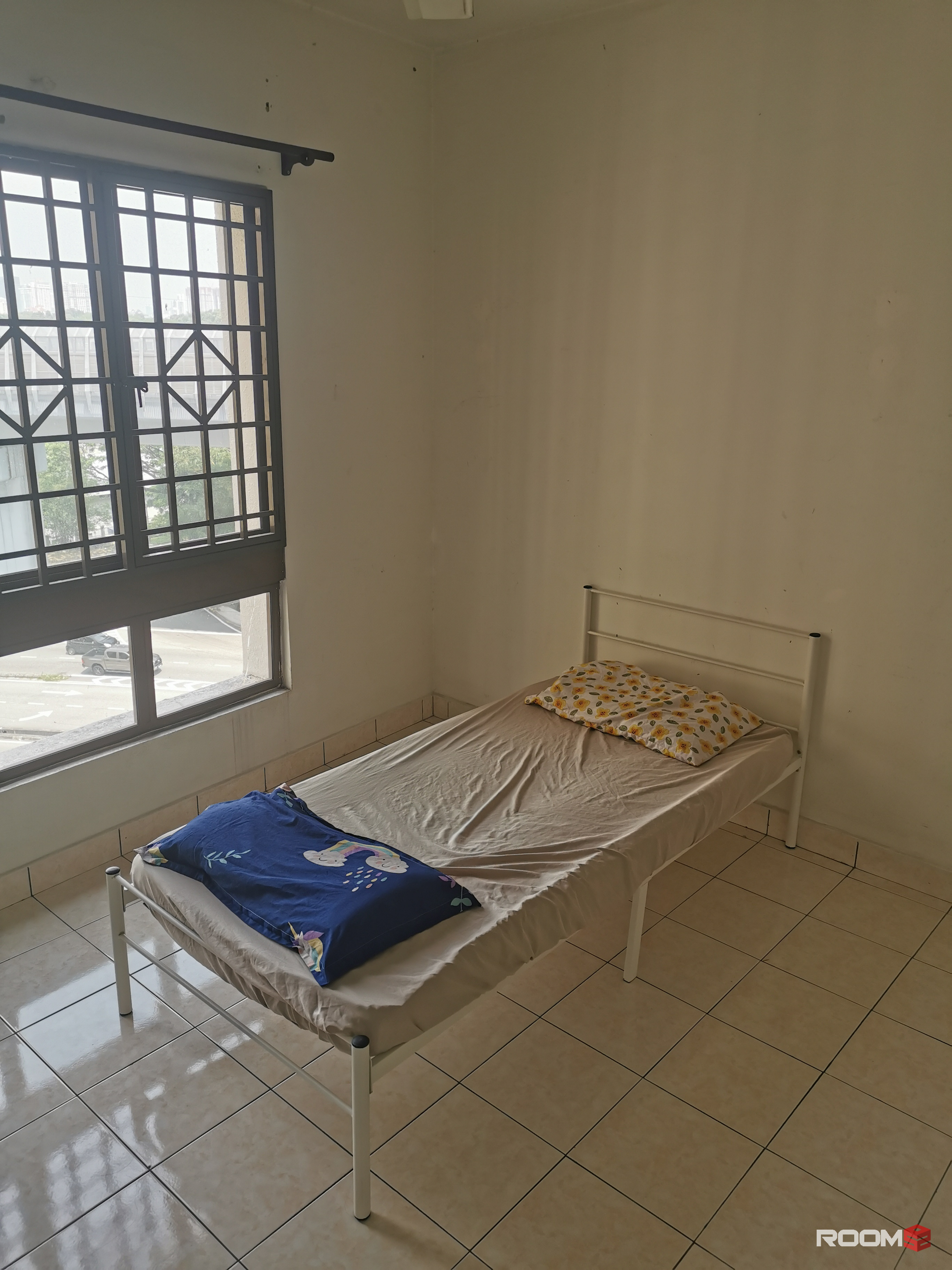 Middle Room To Let at Palm Spring@Damansara