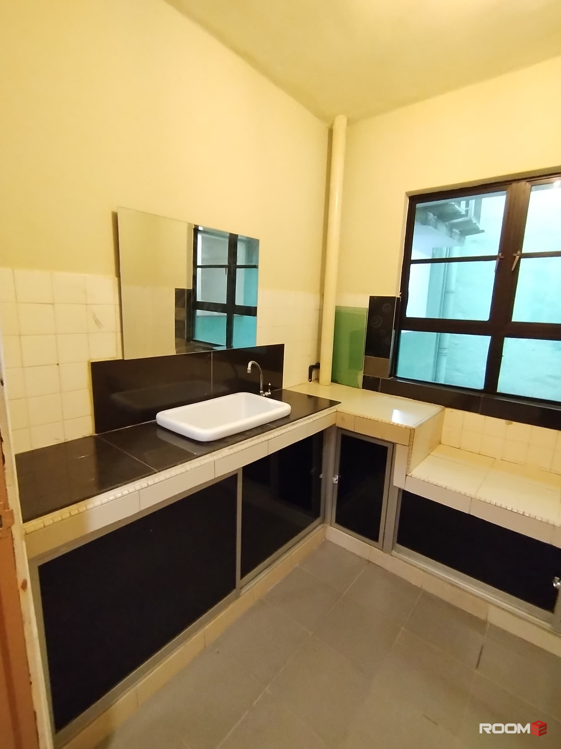 🔥🚀Student Promo. Near to UPM🤩 6 Station to KL Sentral. 💥 Immediately move in✅✨