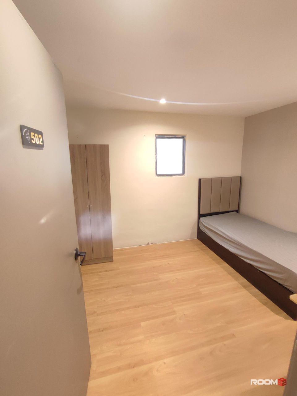 😍COZY ROOM IN PASAR SENI✨ COME WITH 0 DEPOSIT💥💯 IMMEDIATELY MOVE IN🤩 1 STATION TO KL SENTRAL🚋