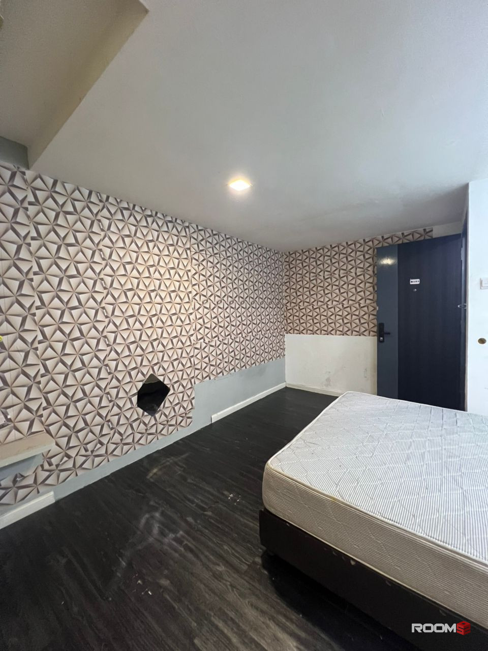 ⭐Cozy aircond room for rent at Taman Pelangi ✅Free WiFi ✅Zero Deposit ✅Immediately move in ✅Promotion Price