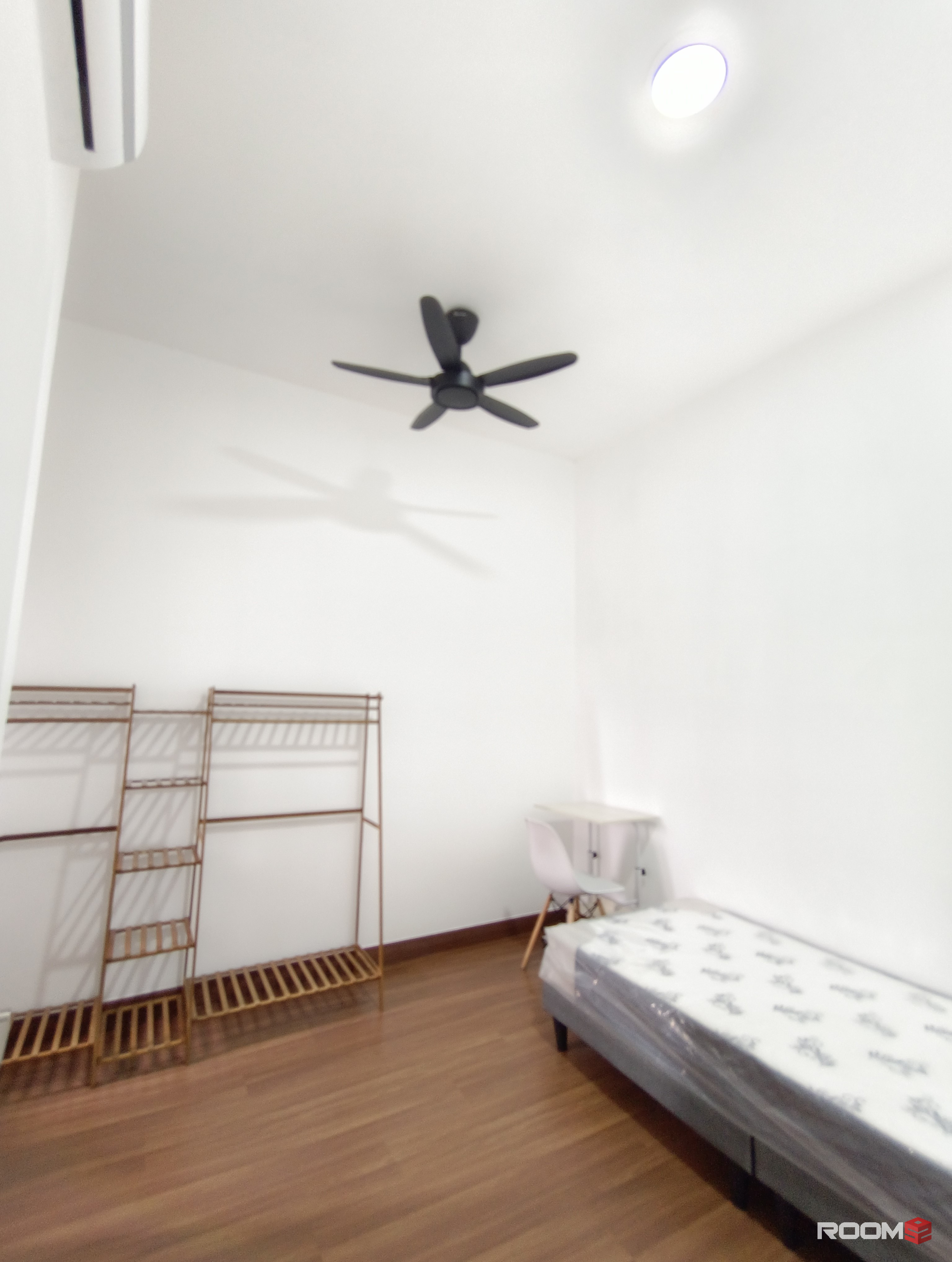 ✨Nice FEMALE unit middle room for rent at Setia Alam, 5min to setia city, kossan, top glove tower, meru, bukit raja