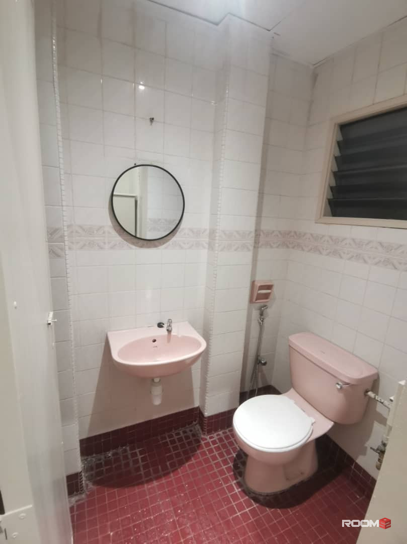 🔥COZY ROOM FOR RENT NEAR CHOW KIT🤩 ATTACHED BATHROOM WITH 0 DEPOSIT✅ 5 MIN WALK TO LRT STATION🚝