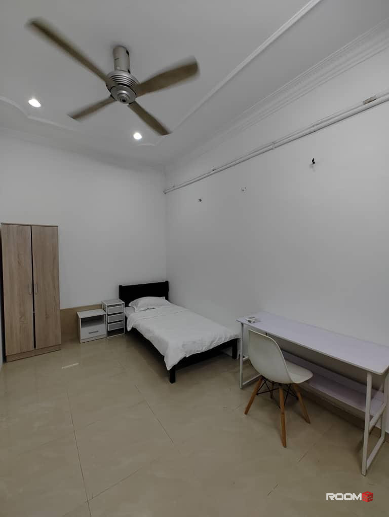 LOW DEPOSIT ‼️Middle Room with window FULLY FURNISHED @ SS2 | THE HUB SS2 | JAYA ONE | UM
