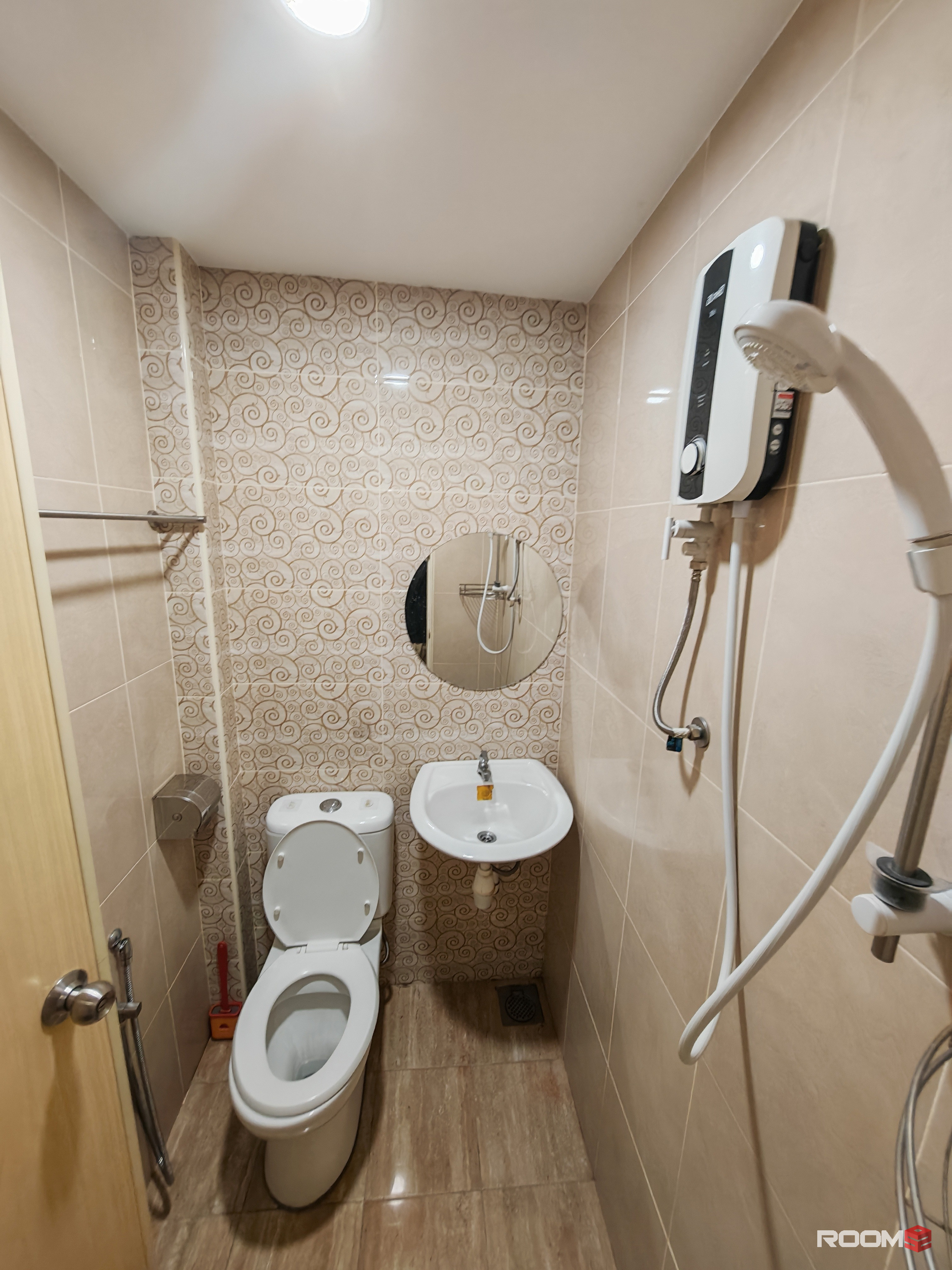 JUNE PROMOTION ✔️ LOW DEPOSIT PRIVATE BATHROOM 🛁 IMMEDIATELY  MOVE IN ✨