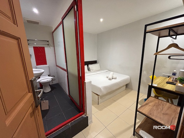 Room For Rent At Kuchai Lama Nearby MRT Station