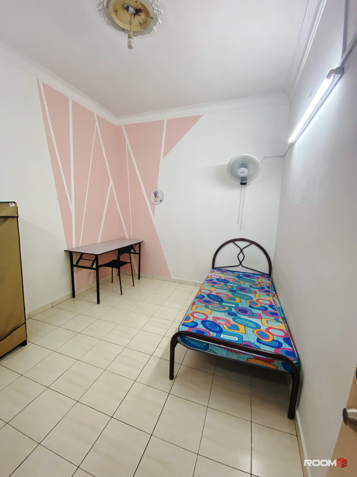 ZER0️⃣ deposit middle room @ Jalan SS2/45 for rent