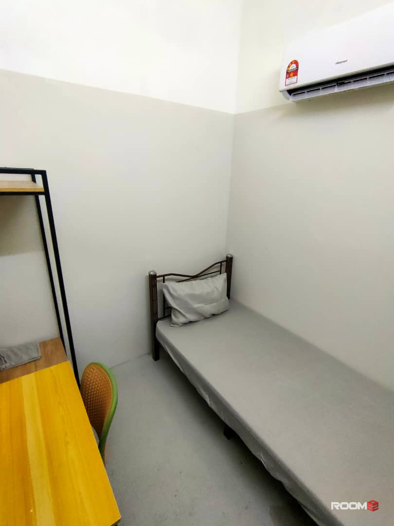 Zero Depo ❗ Near Subang USJ 🚗 Single Room for Rent at Kota Kemuning