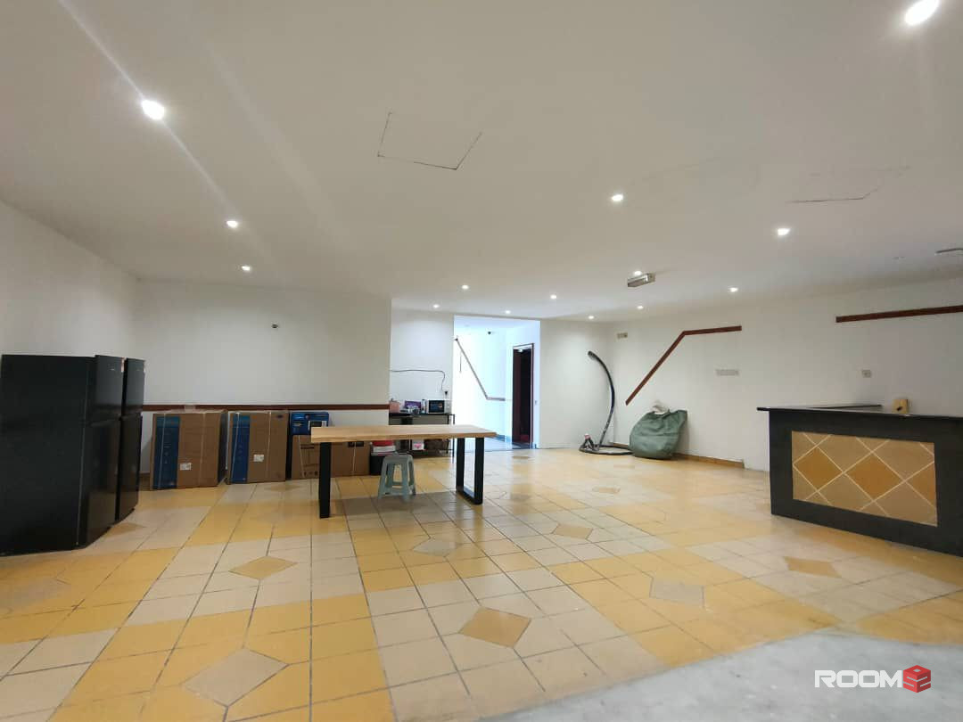 🛏️Single Room for Rent at Subang Permai, Shah Alam