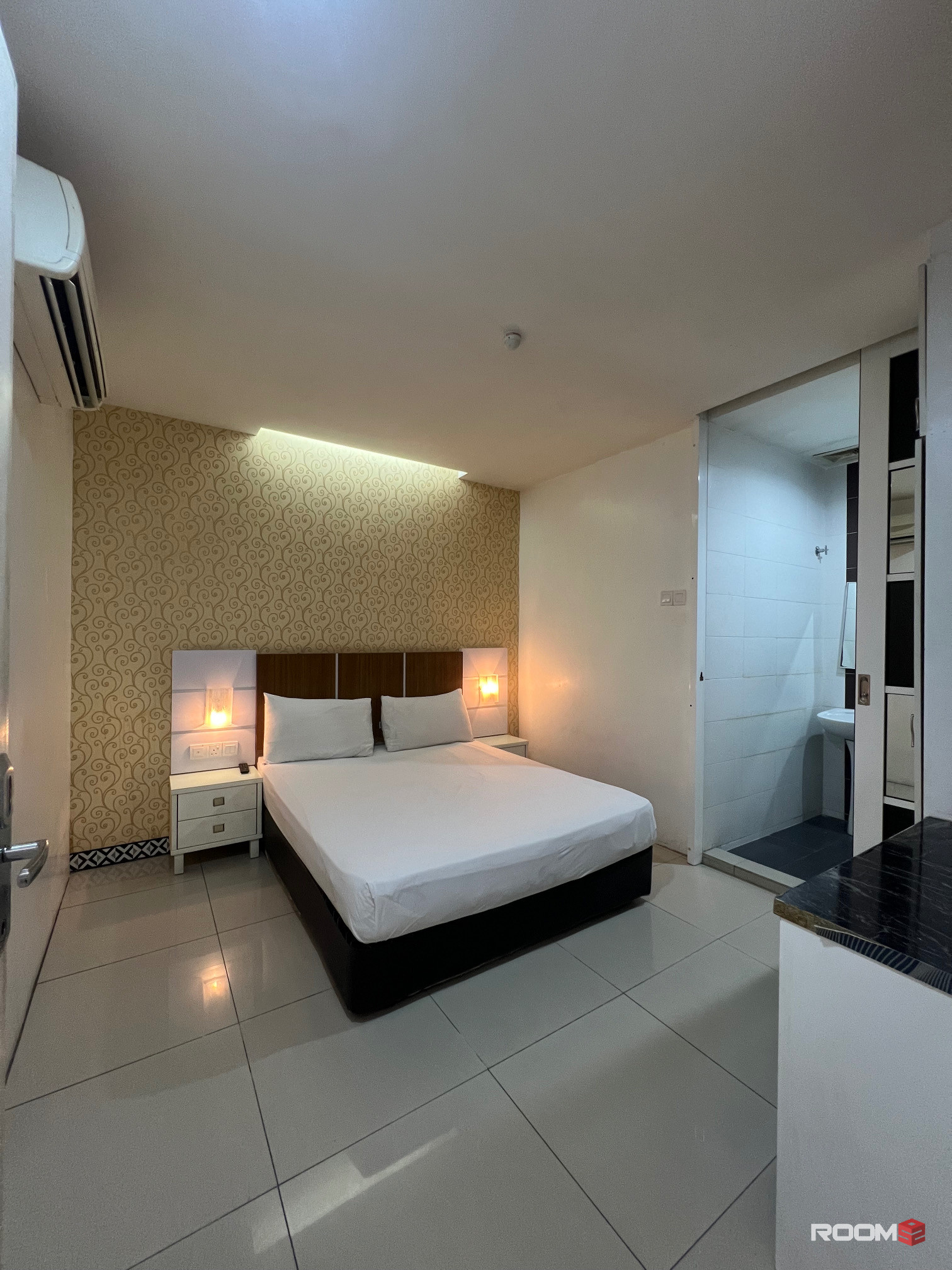 *Low Deposit Single Room @ MRT SURIAN, Kota Damansara