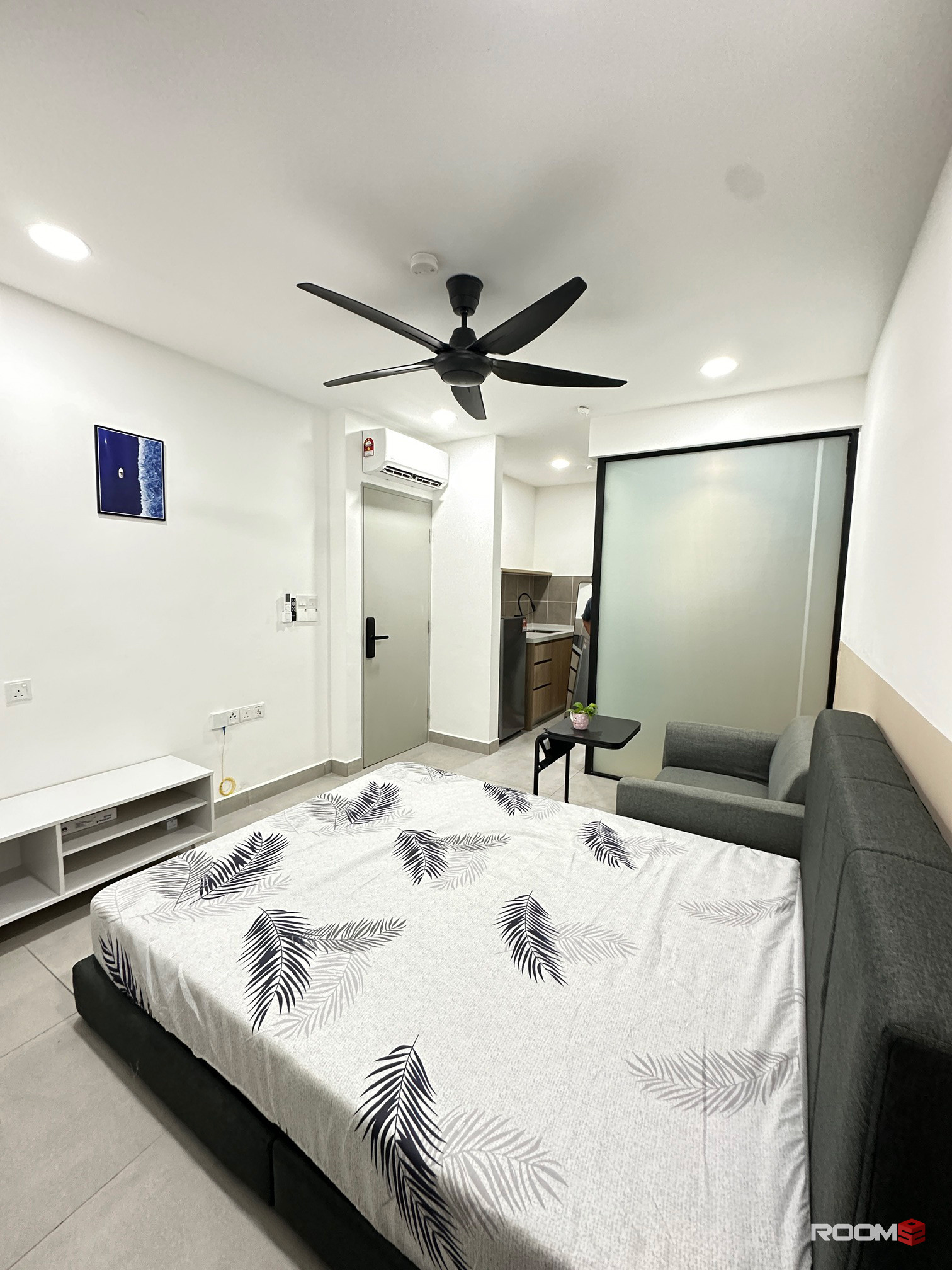 🚗10 Mins drive to Subang Airport: Private, Fully Furnished Studio @ DK Impian