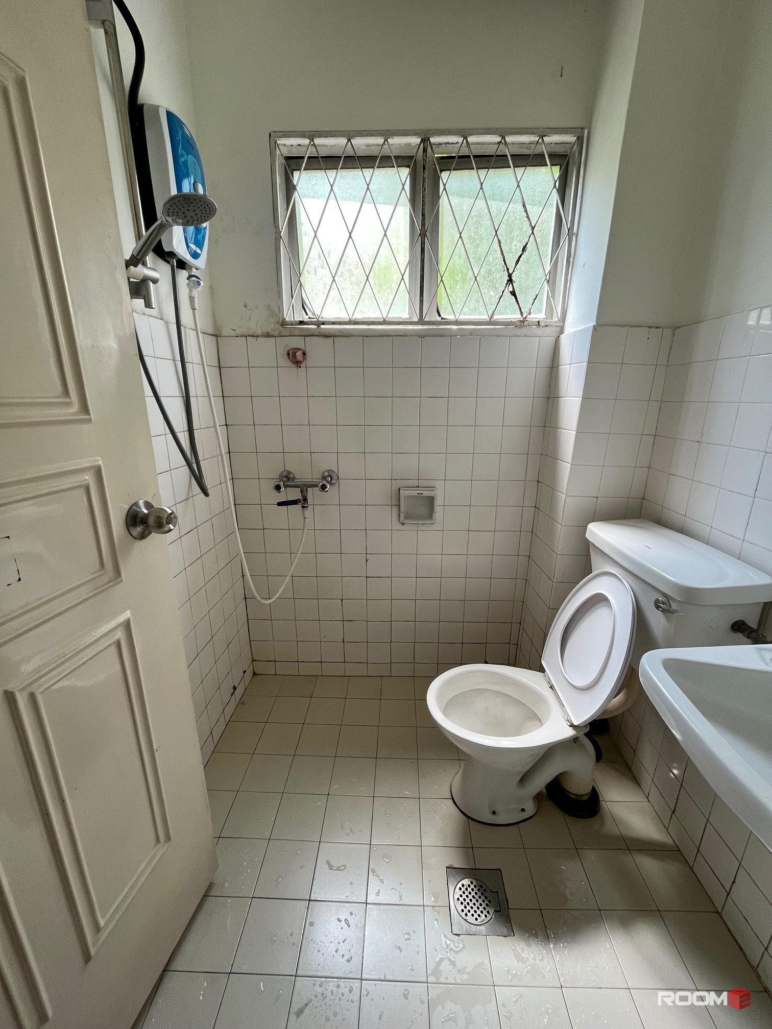 Single Room with Air-Condition in Bandar Utama