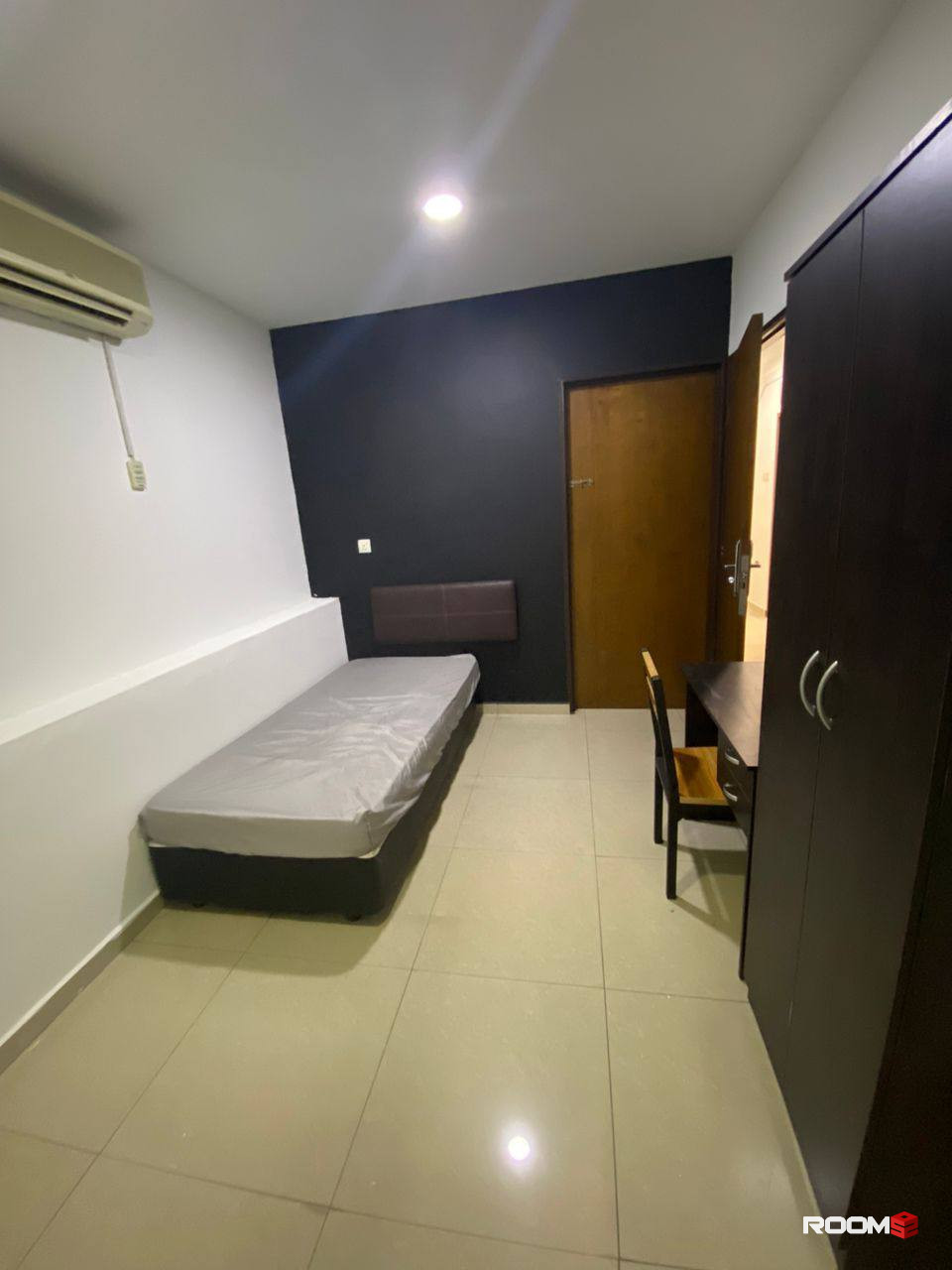 ✨ZERO Deposit✨ 💫 Room with own bathroom 💫