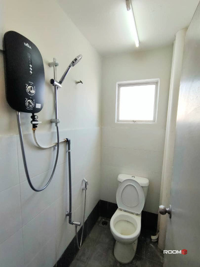 0️⃣Deposit, Hostel Room for rent at PJ Kelana Jaya, 🚗 7 mins Drive to LRT Kelana Jaya, 🚗7 mins Drive Paradigm