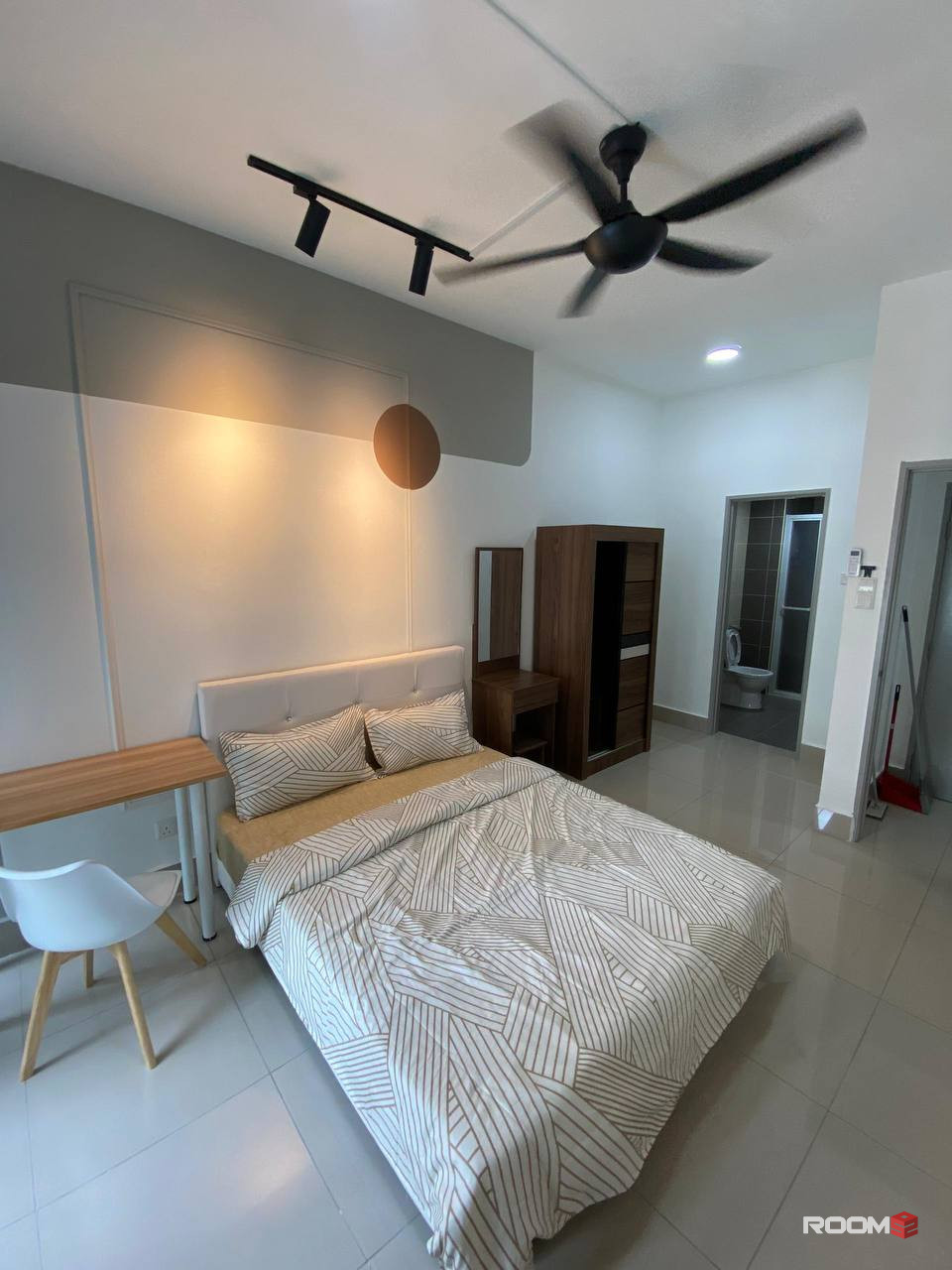 [Private Bathroom]‼️ Master Room @Razak City Residences, Sungai Besi, KL