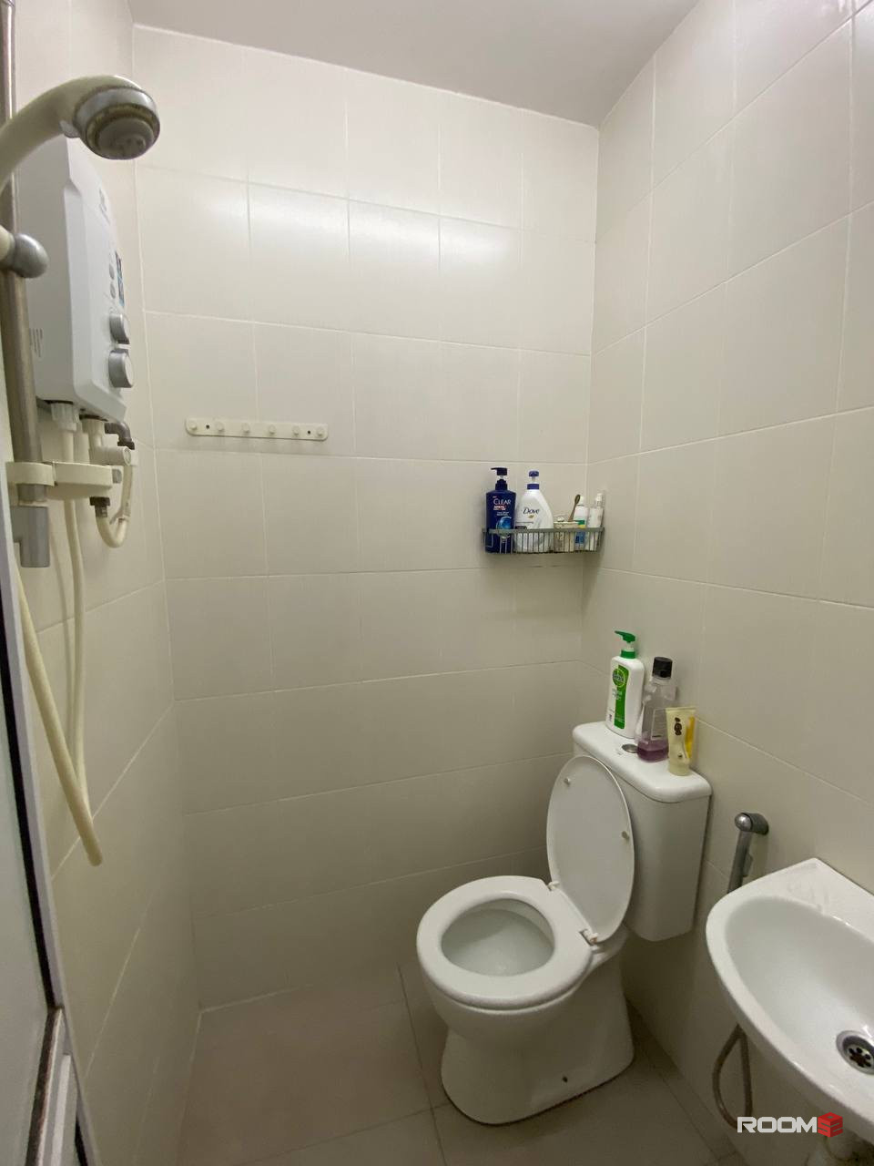 Comfy & Furnished ✅ Middle Room w Private Bathroom 🛁 @ PJS7, Bandar Sunway