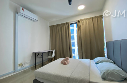 Setia Alam Middle Room for rent in Trefoil next to Setia City Mall