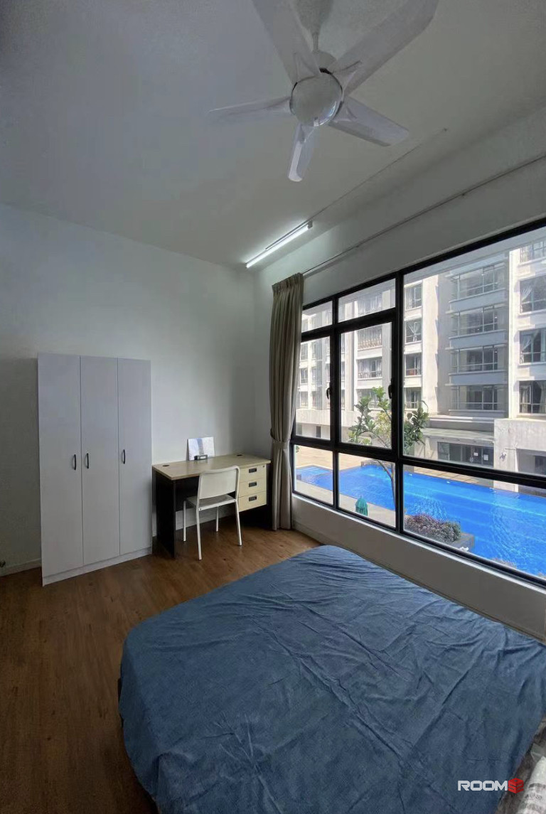 [Private🛁] Master Room for Rent @Utropolis SUITES 1 Shah Alam beside UOW, 🆓💧📶🧹