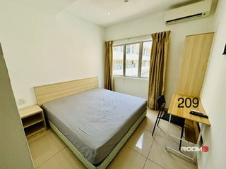 Room For Rent Nearby Atria Mall