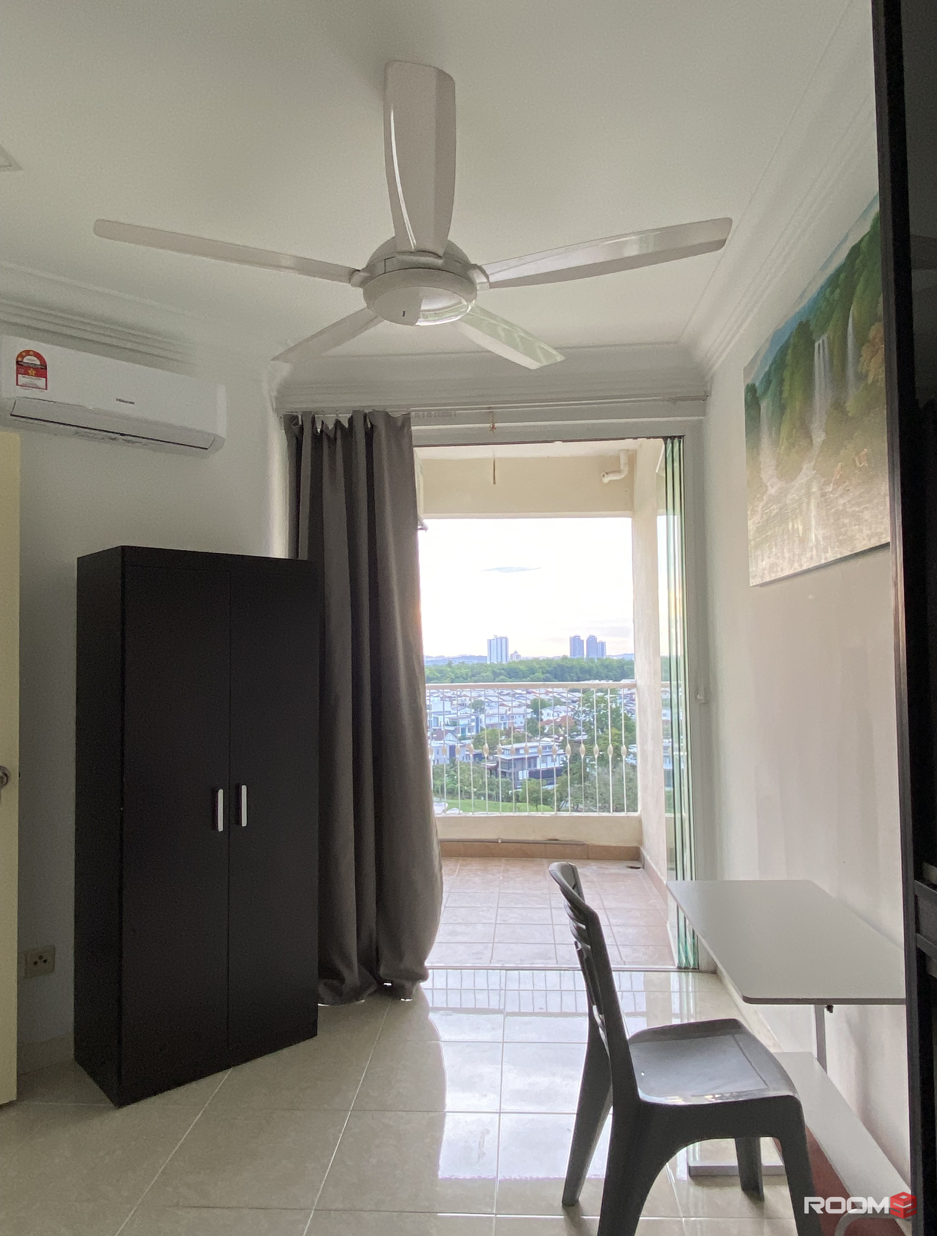 CASA TROPICANA CONDO – small room with balcony & golf view