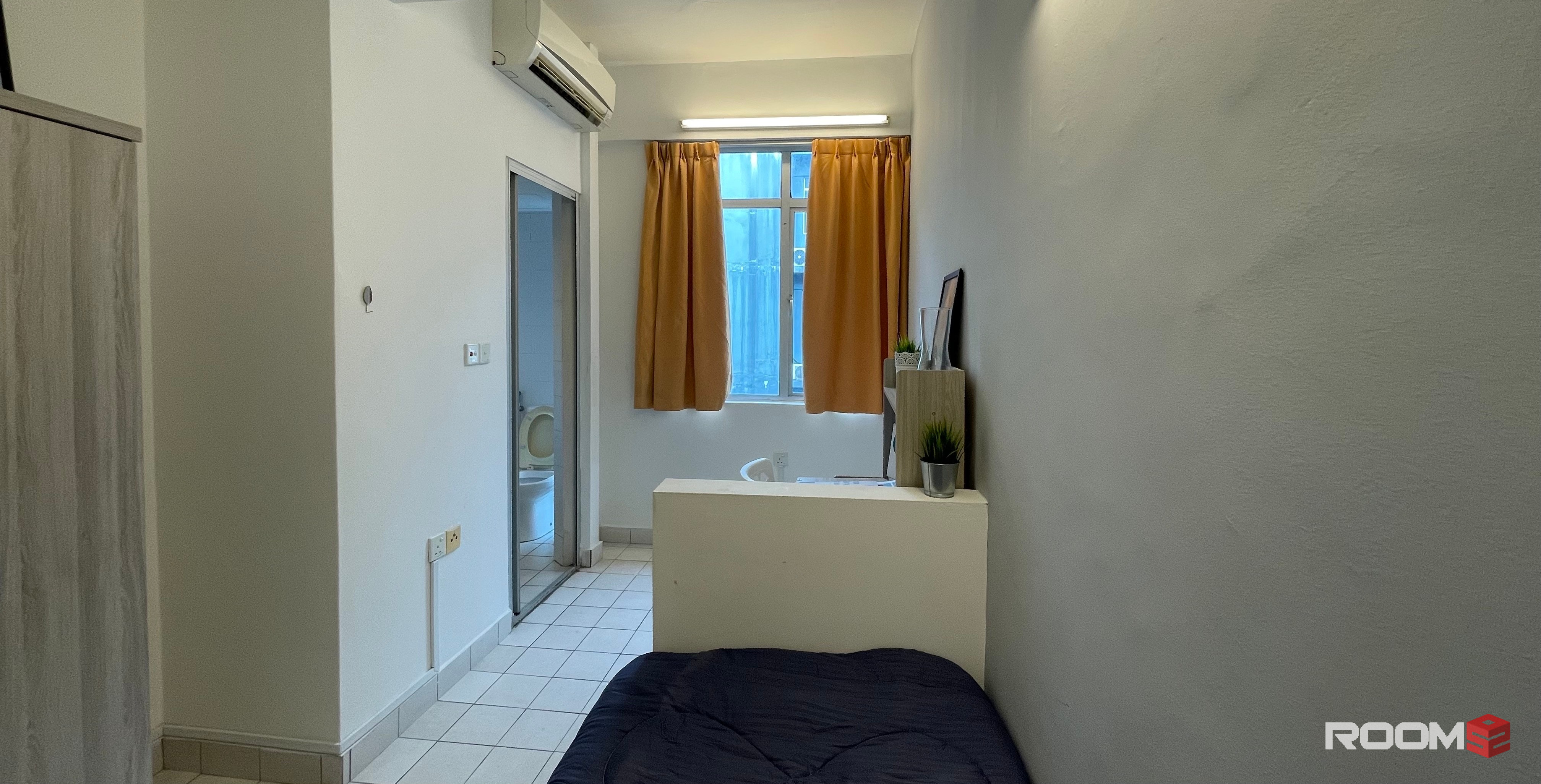Single Room With Attached Bathroom 2mins Walk to LRT & MRT Chan Sow Lin