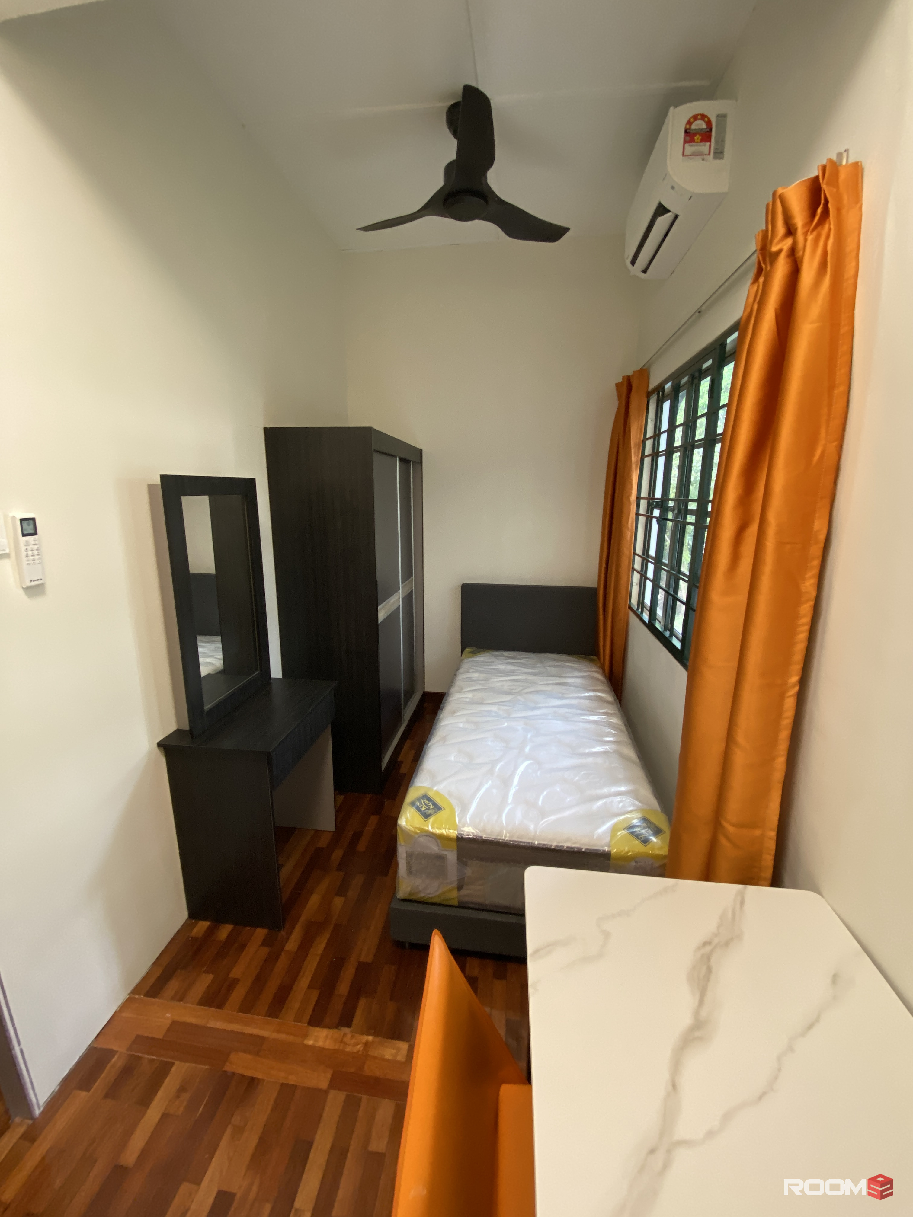 Bandar Puteri 7, Puchong - Female Single Room for Rent