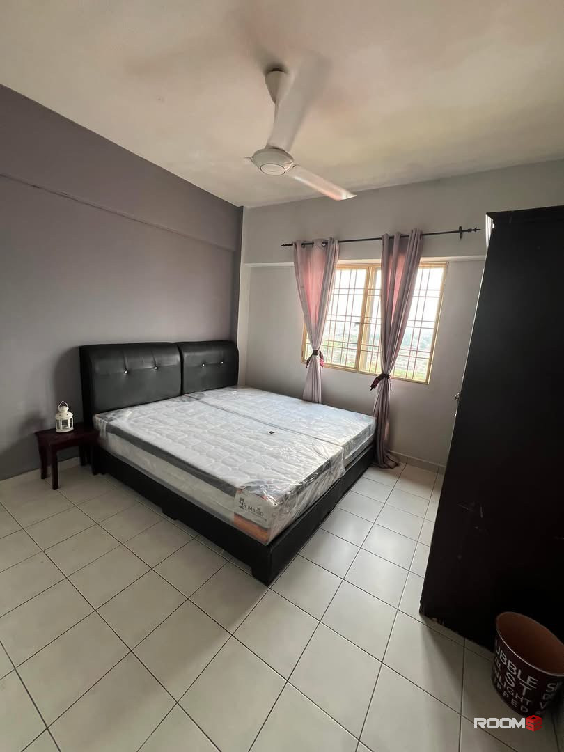 Bilik sewa Kajang Bangi Sri Cempaka master room for rent