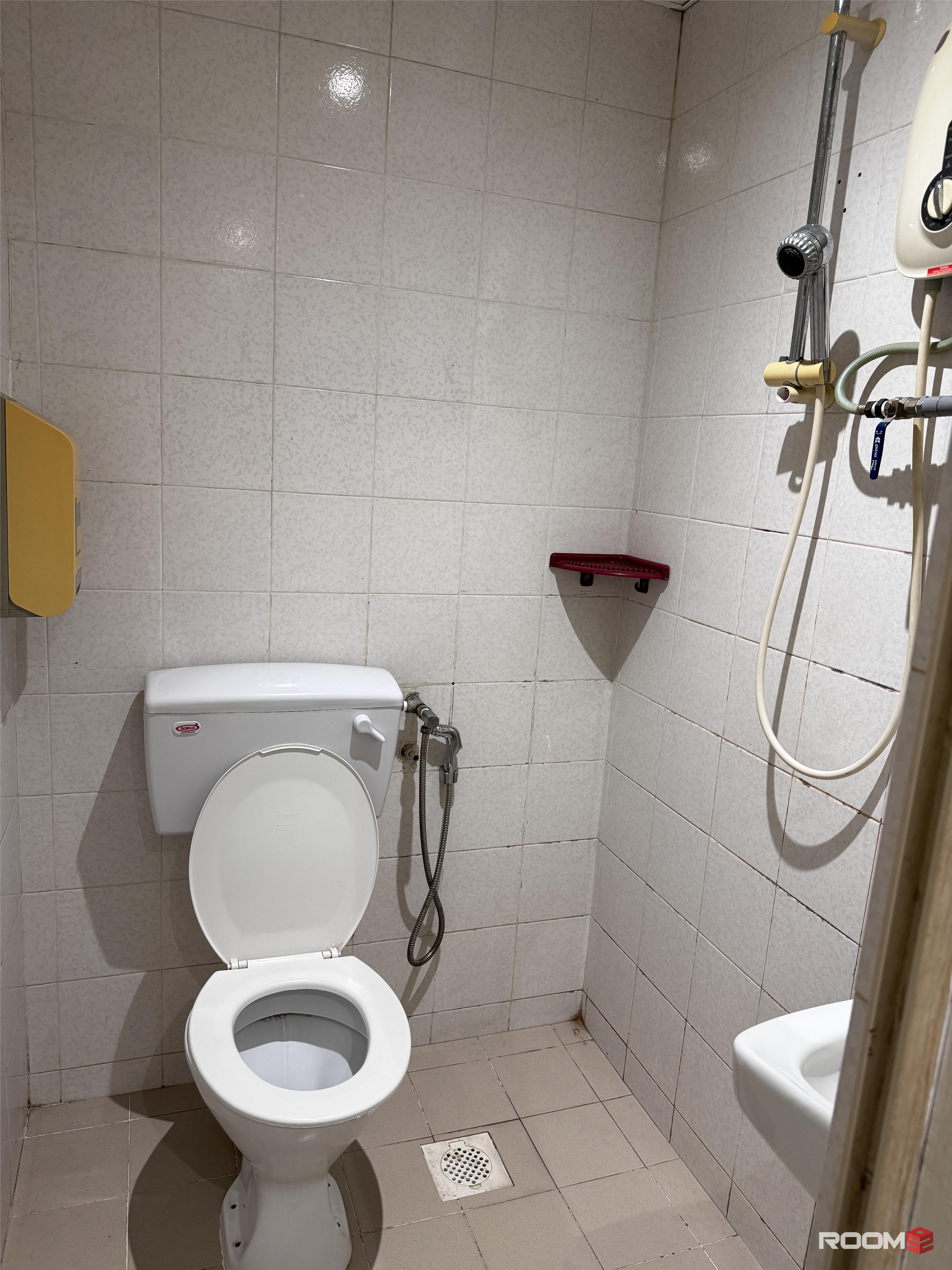 🚫 Sharing 🚽 Master Room at Damansara Uptown, Damansara Utama