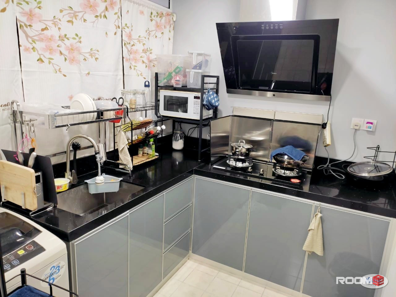 FULL FURNISHED MEDIUM ROOM @KOTA DAMANSARA, I RESIDEN CONDO, NEAR MRT