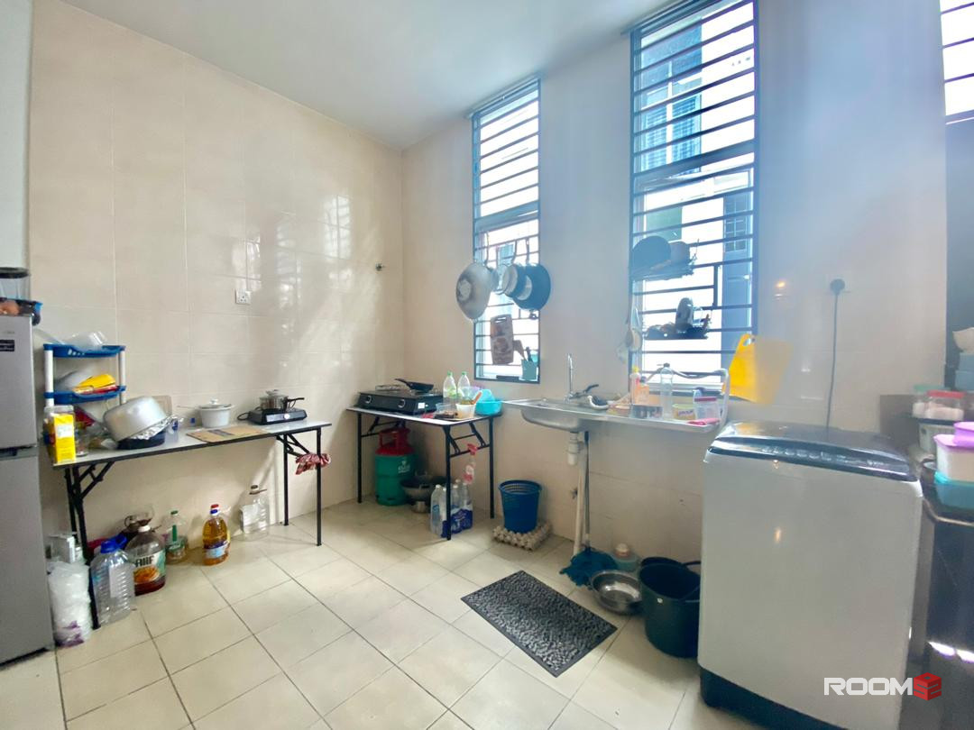 𝑴𝑨𝑺𝑻𝑬𝑹 𝑹𝑶𝑶𝑴 at Bangi (𝑪𝑶𝑼𝑷𝑳𝑬/ 𝑺𝑰𝑵𝑮𝑳𝑬) KTM Bangi 🚊, BSP, Bangi Avenue 3, Bangi Lama/ Wonderland, U