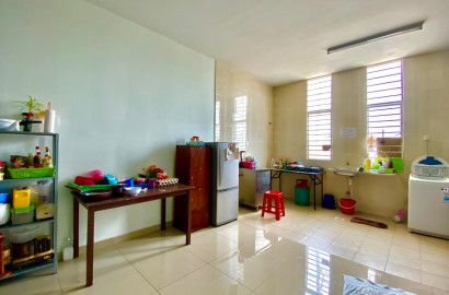Middle Room at Bangi, Selangor ~ 🔥 👉  (𝐏𝐑𝐎𝐌𝐎𝐒𝐈 MERDEKA ❗❗) Bilik Sewa Bangi {Middle} Bangi Avenue/ Lama, Bdr Se
