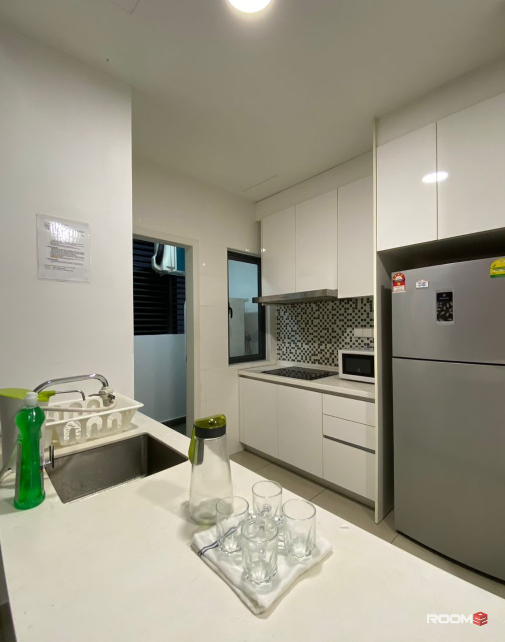 👩‍🦰Female Unit Middle Room for rent beside UOW KDU📍