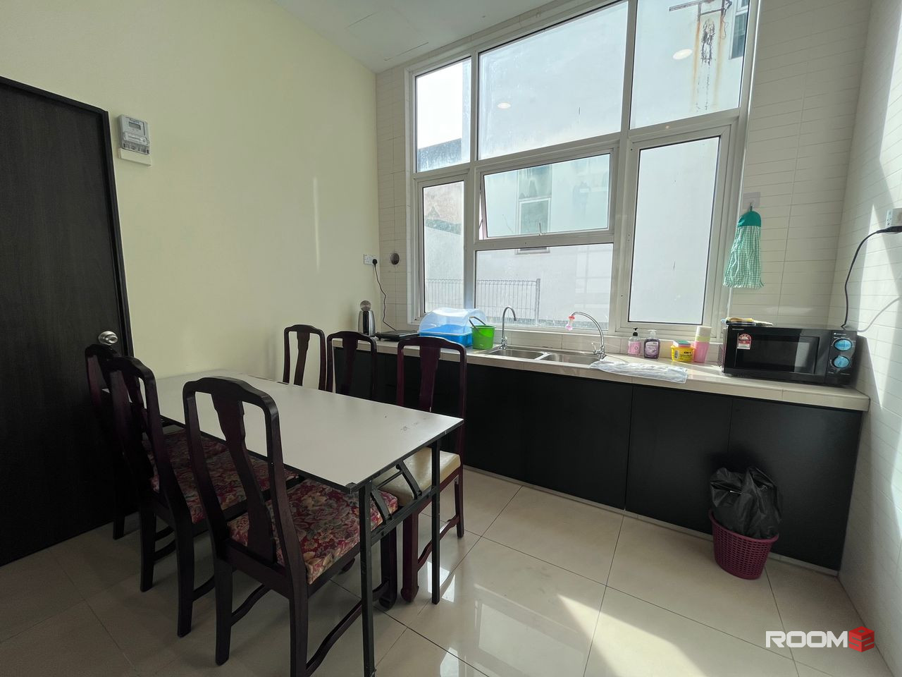 🏠 Room for Rent in Tanjung Bungah, Penang With New Furniture - Near Beautiful Beach 🌴