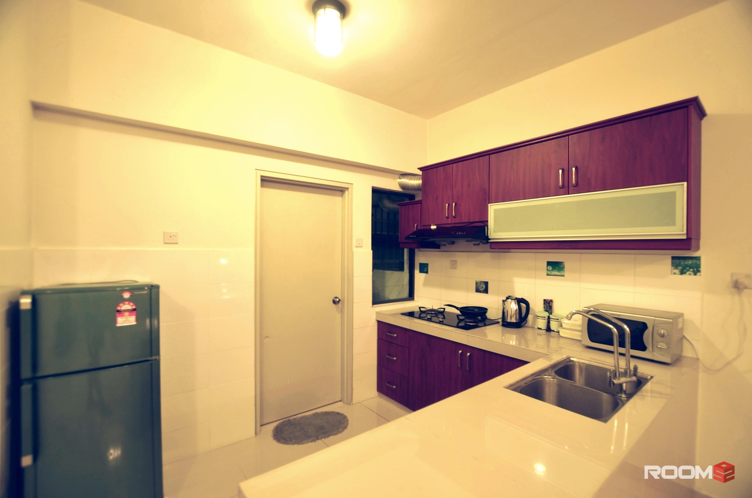 Setia Walk @ Female Medium Room with Balcony