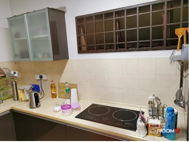 Middle Room To Let at Palm Spring@Damansara
