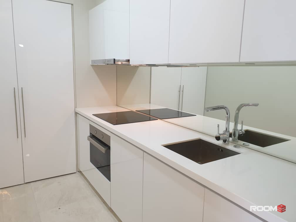 KLCC Fully Furnished Female Unit Master Room For Rent - FREE UTILITIES INTERNET