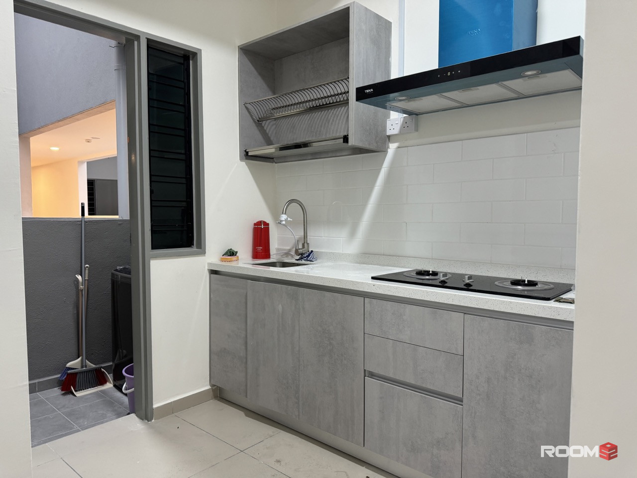 🔥SUBANG BESTARI📍 NEW CONDO Near Help Uni, Subang 2, Single Room🔥Fully Furnish NEW 10” Mattress Aircond Wardrobe Table