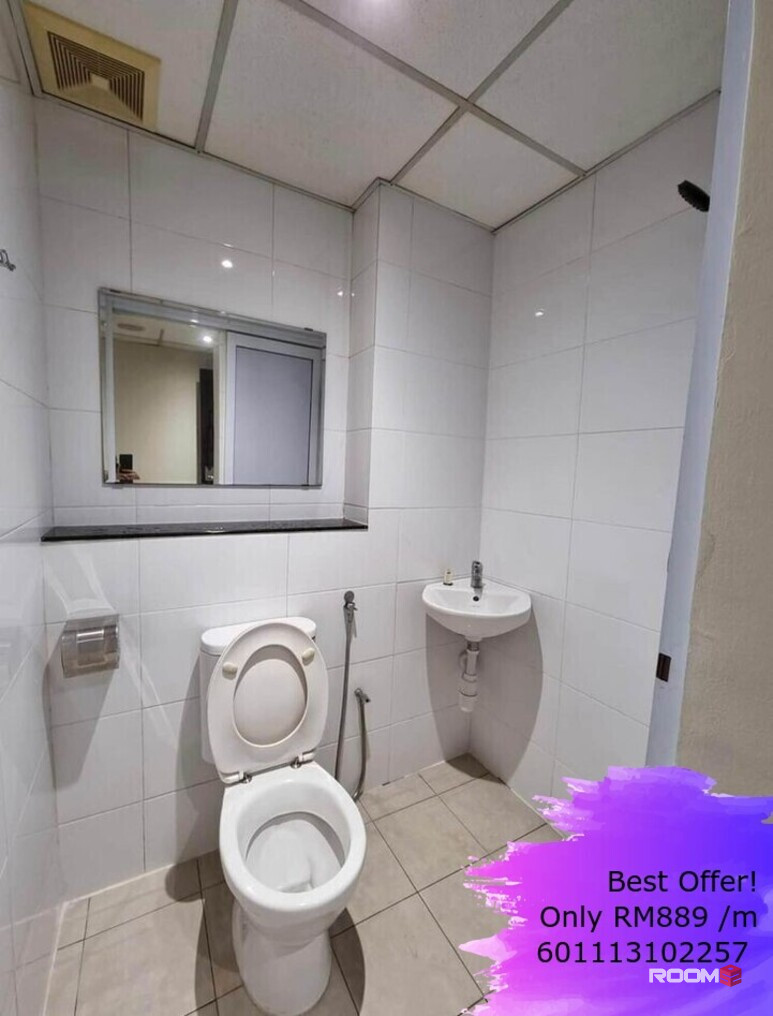 Only Within 3 station reach Central Point KL 😱 Hotel Room With Private Toilet For Rent