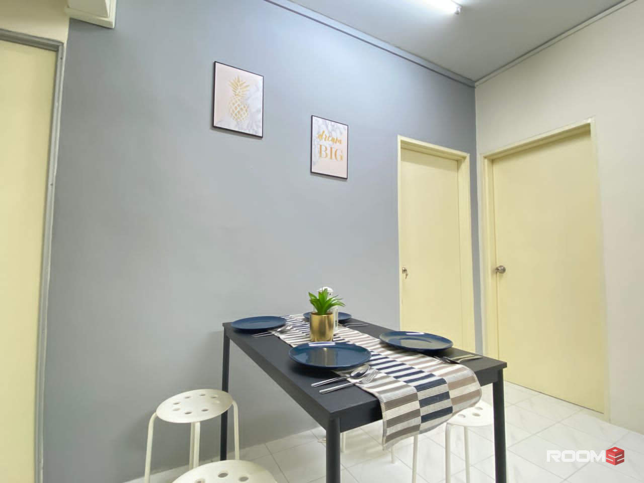 RM550 Medium Room @ Seri Kembangan